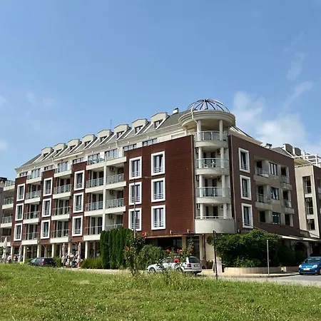 Stamopolulux директен изглед към морето *