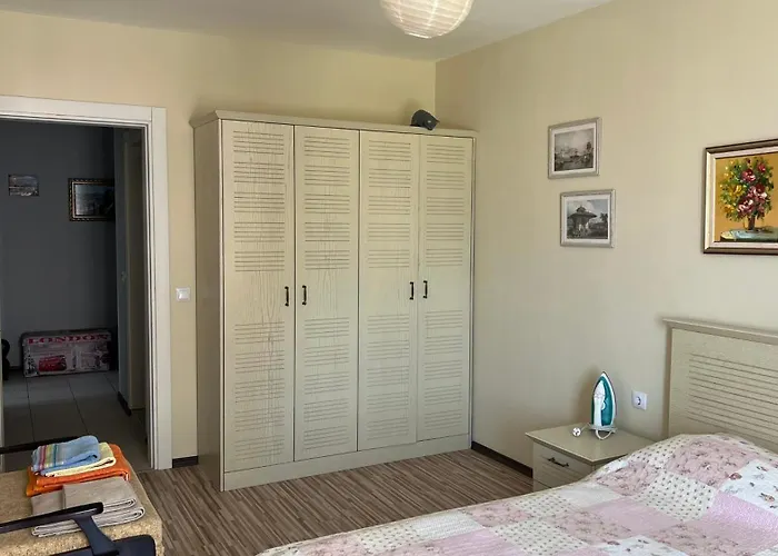 Апартамент Stamopolulux директен изглед към морето Приморско