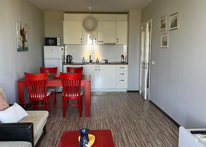 Stamopolulux директен изглед към морето